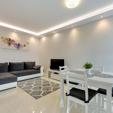 Aviator White Apartment Gdansk Luaran gambar