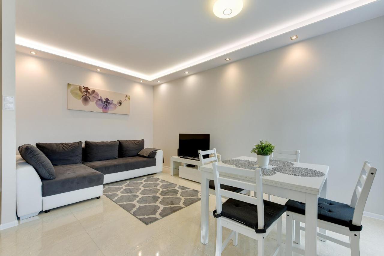 Aviator White Apartment Gdansk Luaran gambar